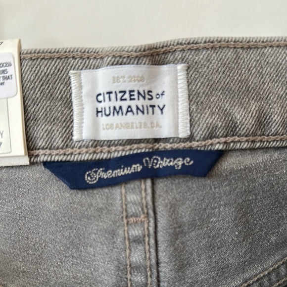 CITIZENS OF HUMANITY | Gray Jeans Wide Leg Ankle Denim with Raw Hem - Picture 2 of 11